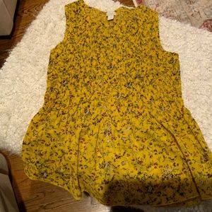 Hinge smocked top